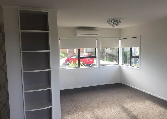  at 10 Westergrove Place, West Harbour, Waitakere City, Auckland