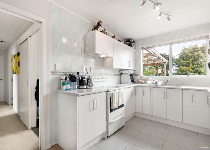  at 23 Pulman Place, Clover Park, Auckland