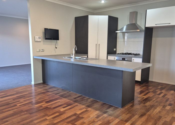  at 77 Te Puia Drive, Aotea, Porirua, Wellington