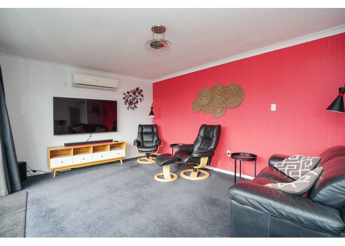  at 186 Lamond Street East, Hargest, Invercargill