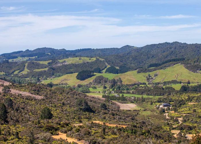  at 156E Silverstream Falls Row, Whenuakite