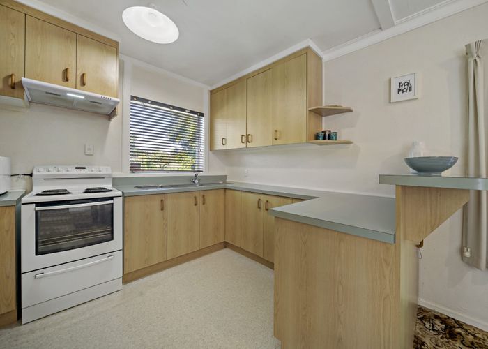  at 107 Muir Avenue, Mangere Bridge, Auckland