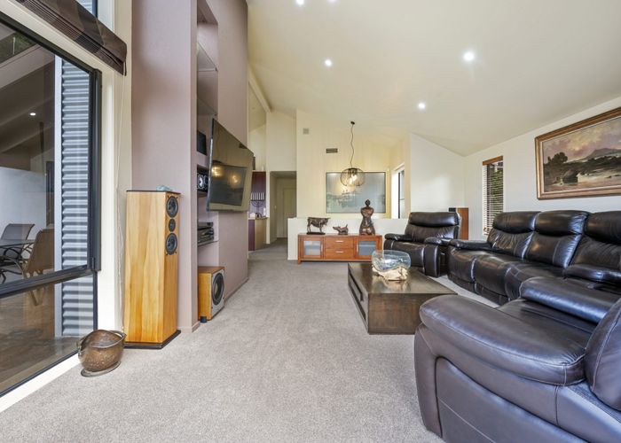  at 11 Gemini Place, Kawaha Point, Rotorua