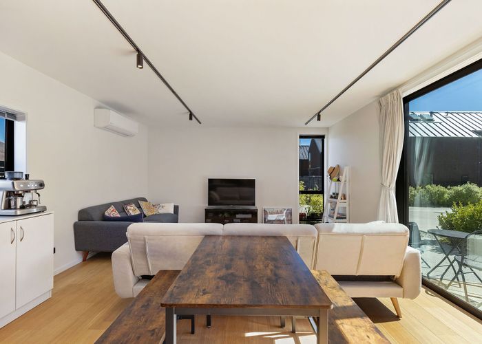  at 5 Curvey Court, Jacks Point, Queenstown