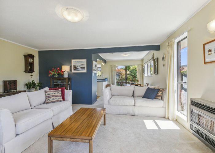  at 8B Beauchamp Street, Karori, Wellington