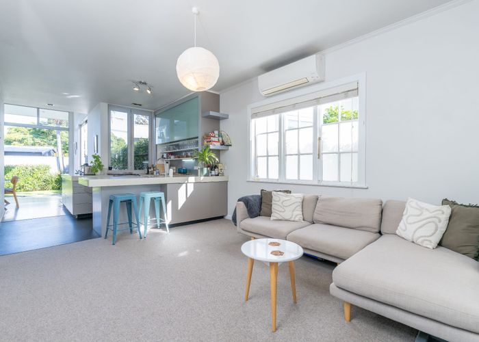  at 3/2C Valley Road, Mount Eden, Auckland City, Auckland
