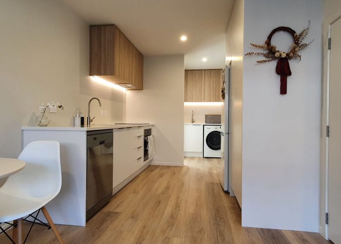  at 4/37 Sladden Street, Naenae, Lower Hutt, Wellington