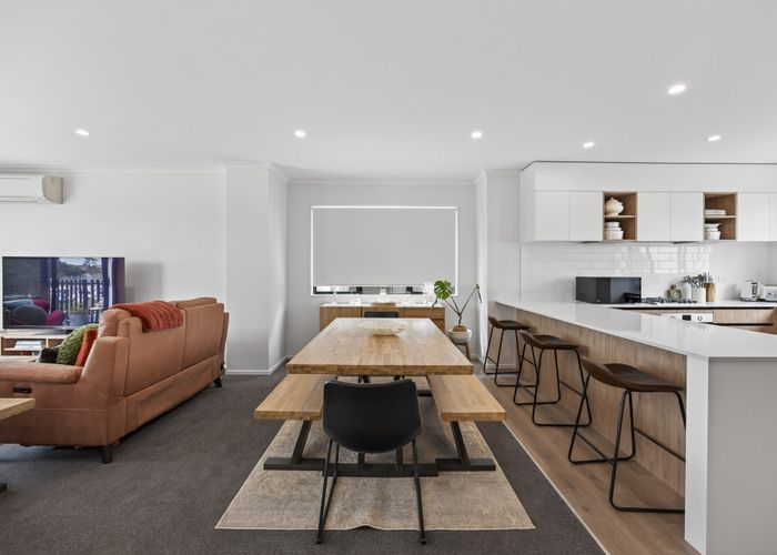  at 4/271 Ormiston Road, Flat Bush, Manukau City, Auckland