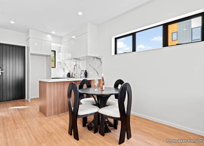  at 2/58 Waipani Road, Te Atatu Peninsula, Waitakere City, Auckland