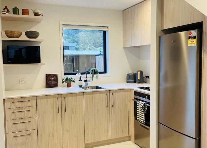 at 11/3 Johnston Grove, Taita, Lower Hutt, Wellington