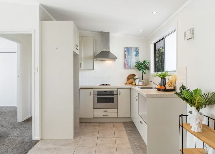  at 2/53 Grange Road, Mount Eden, Auckland