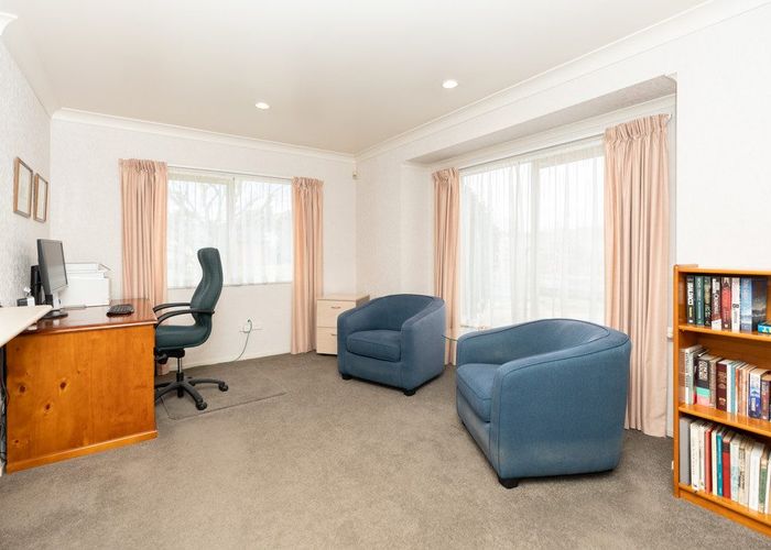  at 10 Canaandale Drive, Flagstaff, Hamilton