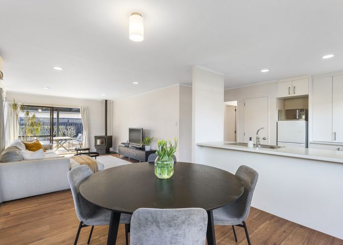  at 3/16 Avondale Road, Avondale, Auckland