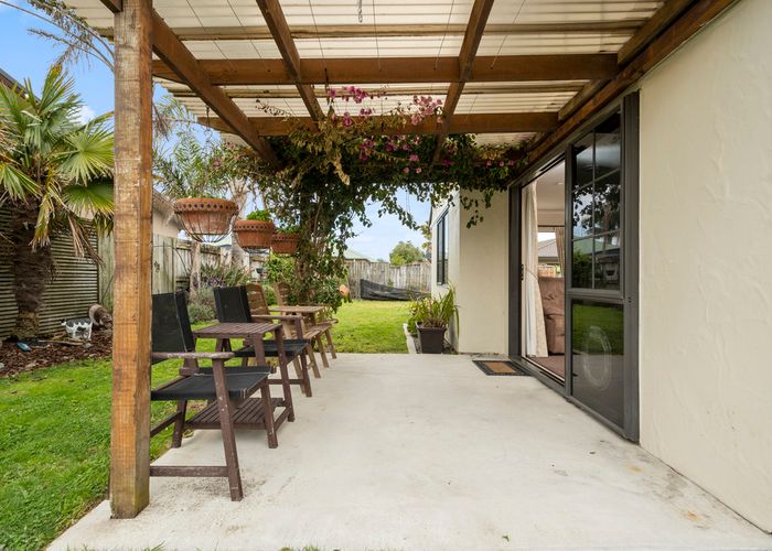  at 18 Madeleine Terrace, Papamoa Beach, Papamoa