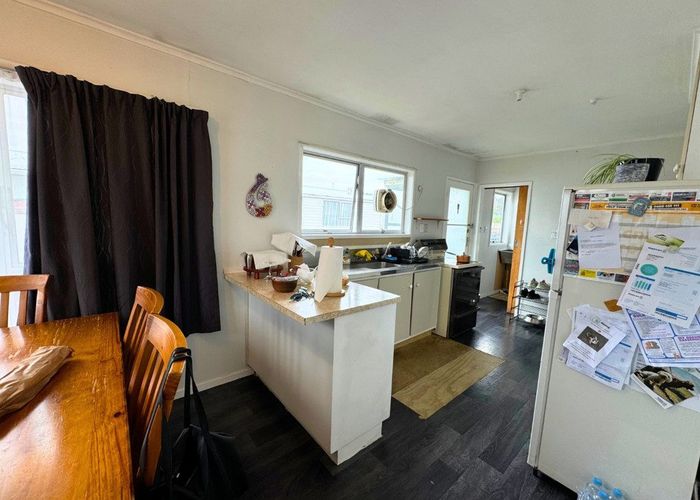 at 17 Huruhuru, Massey, Waitakere City, Auckland