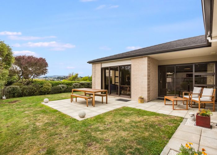  at 102 Te Puia Drive, Aotea, Porirua