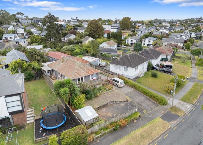  at 10 Melling Street, Glen Innes, Auckland City, Auckland