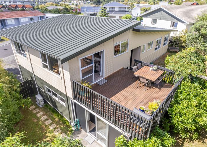  at 6 Fathom Lane, Whitby, Porirua