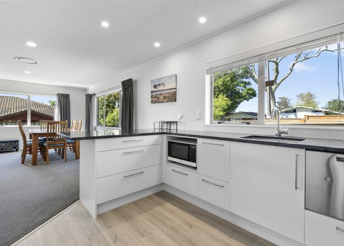  at 43 Crawford Avenue, Mangere Bridge, Auckland