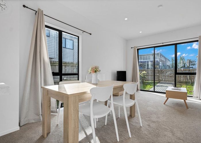  at 16/96 Walmsley Road, Mangere Bridge, Manukau City, Auckland