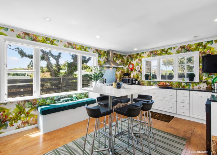  at 15 Box Hill, Khandallah, Wellington