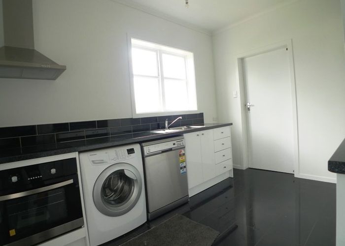  at 3/2 Emerson Street, Petone, Lower Hutt, Wellington