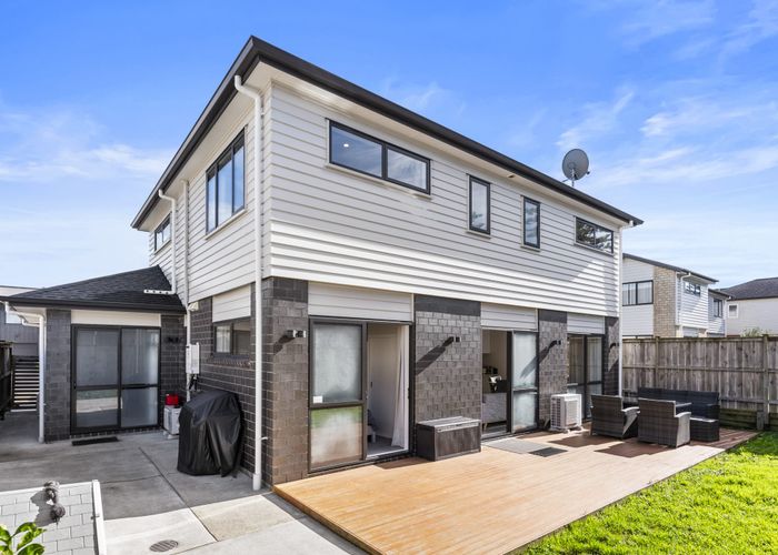  at 43 Bordeaux Parade, Te Atatu South, Waitakere City, Auckland