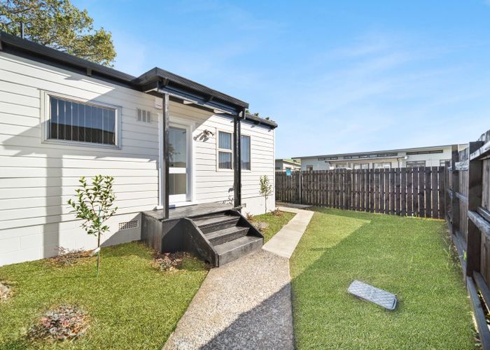  at 6/25-A Vine Street, Mangere East, Manukau City, Auckland