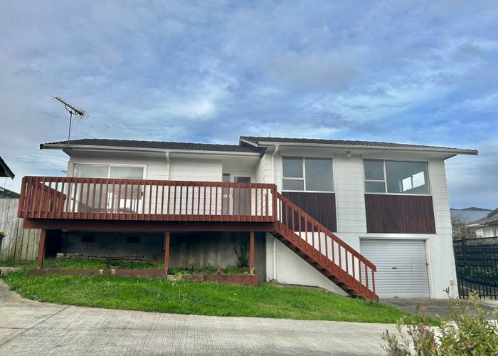  at 4 Marvon Downs Avenue, Pakuranga Heights, Auckland