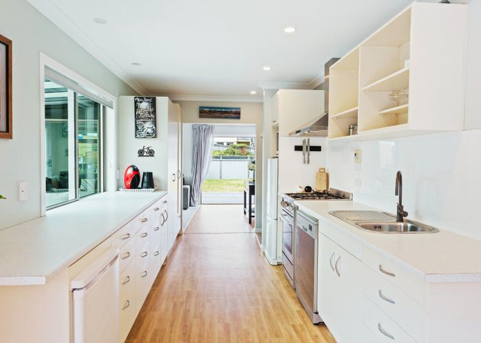  at 50 Seaview Road, Paraparaumu Beach, Kapiti Coast, Wellington