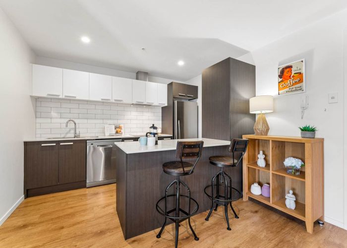  at 410/25 Bute Road, Browns Bay, Auckland
