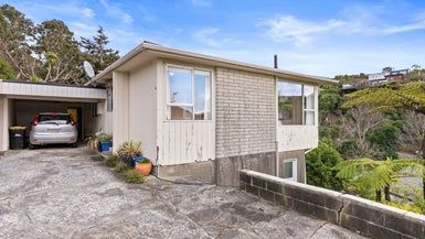  at 4 Waterford Drive, Churton Park, Wellington