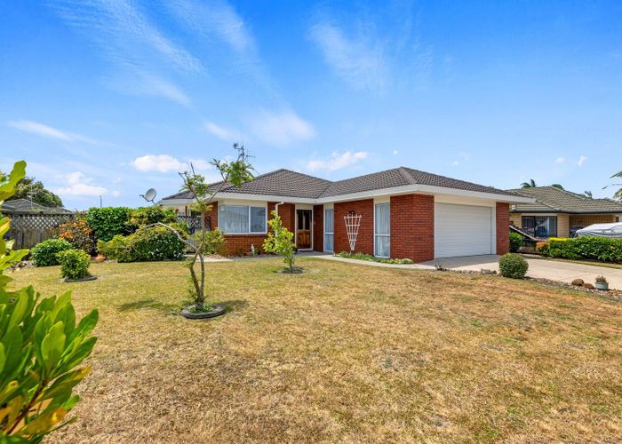  at 11 Beachlands Place, Papamoa Beach, Papamoa