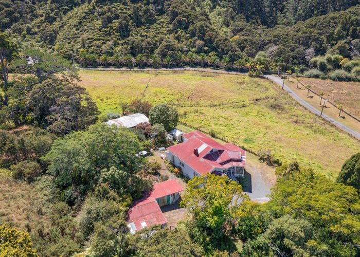 at 8 Stevensons Crescent, Albany, North Shore City, Auckland