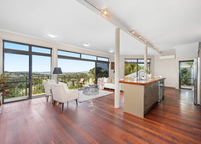  at 937A East Coast Road, Torbay, North Shore City, Auckland