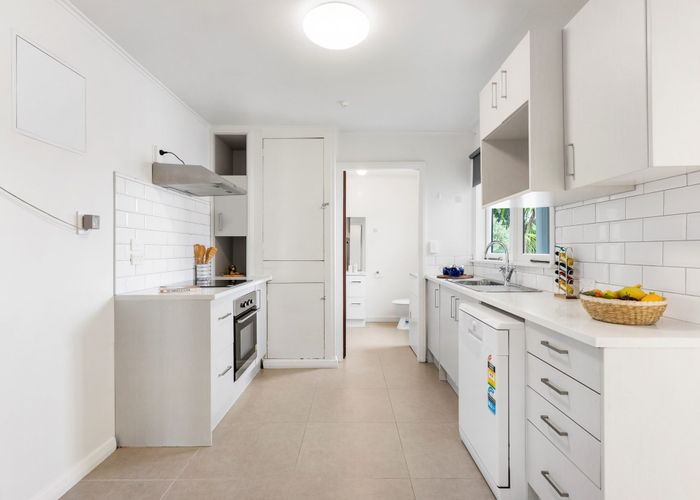  at 1/154 Glengarry Road, Glen Eden, Auckland