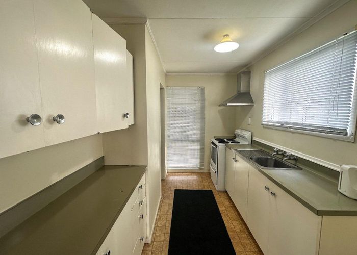  at 77 Botanical Road, Takaro, Palmerston North, Manawatu / Whanganui
