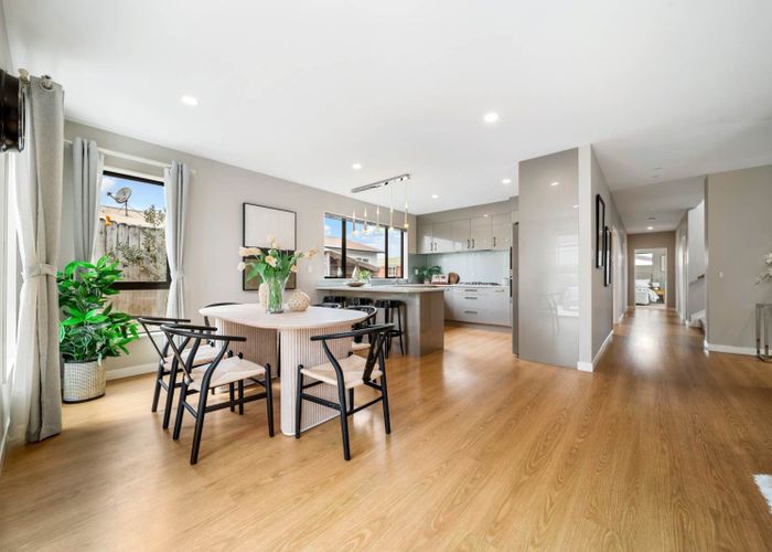  at 674 East Coast Road, Pinehill, North Shore City, Auckland