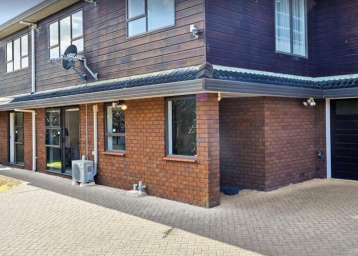  at 2/23 Queen Mary Avenue, Epsom, Auckland