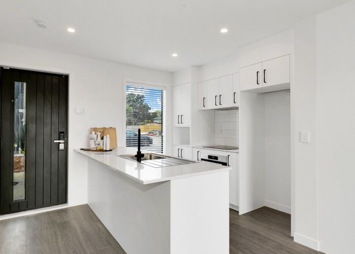  at 20 Whanui Place, Mangere Bridge, Auckland