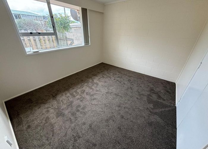  at 1/5 Deering Place, Papatoetoe, Manukau City, Auckland