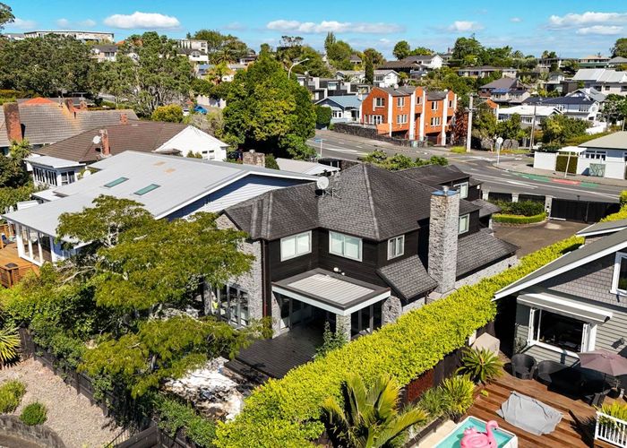  at 696 Remuera Road, Remuera, Auckland