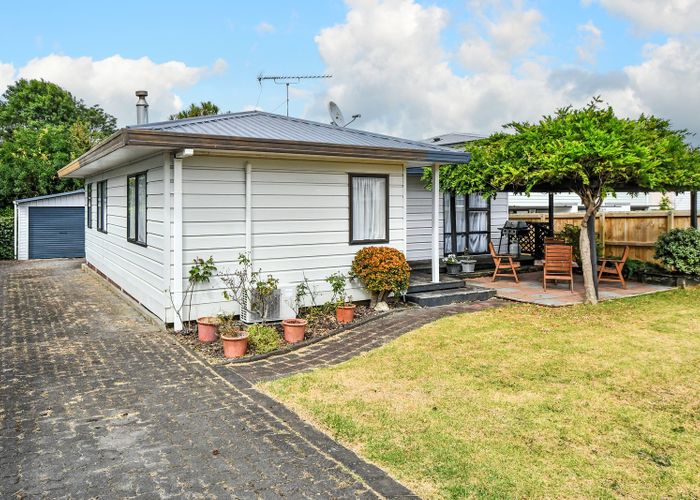 at 2/9 Hazards Road, Weymouth, Manukau