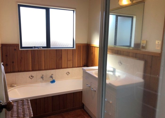  at 4 Nicola Court, Papamoa Beach, Tauranga, Bay Of Plenty