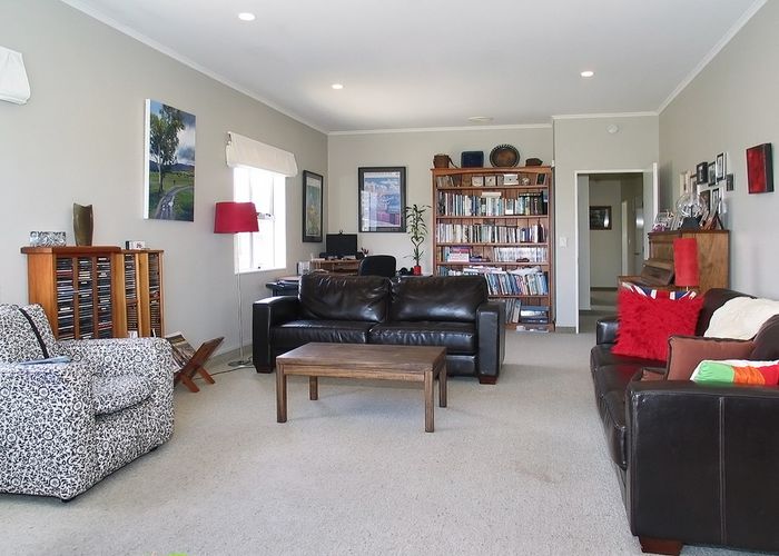  at 17 Pelorous Street, Paparangi, Wellington
