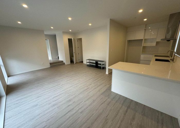  at 9D Milliken Avenue, Mount Roskill, Auckland City, Auckland