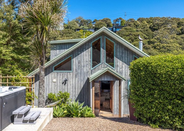  at 22 Frank Street, Oneroa, Waiheke Island