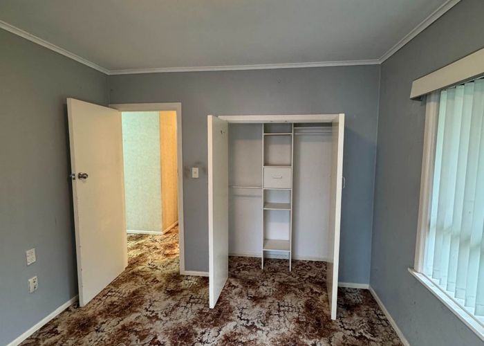  at 26 Kings Road, Panmure, Auckland