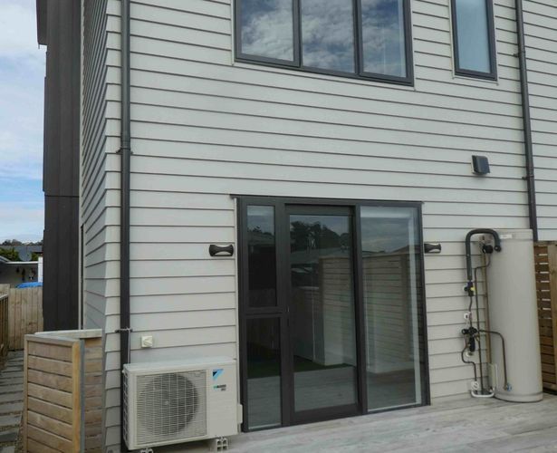  at 4/504 Don Buck Road, Westgate, Waitakere City, Auckland