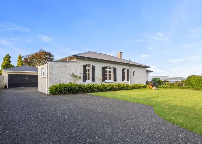 at 46 Rewarewa Road, Te Atatu Peninsula, Waitakere City, Auckland